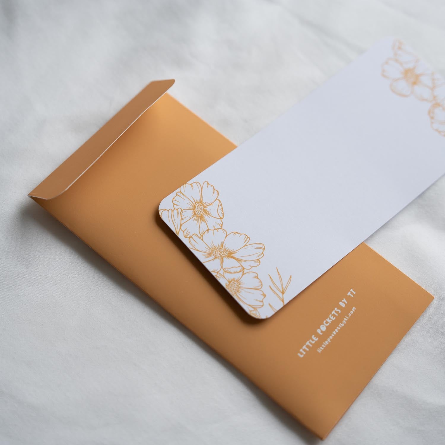 Cosmos Gold: Personalised Wedding Money Envelope